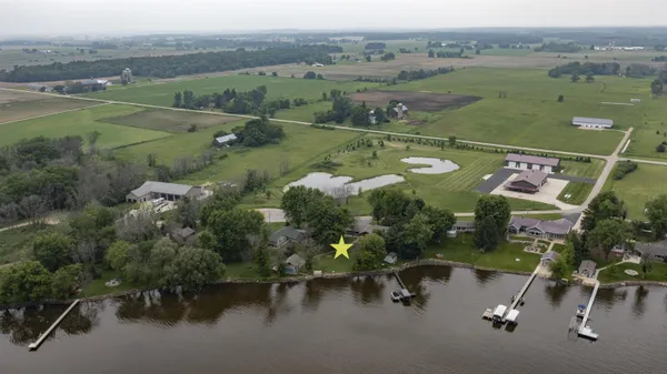 $1,200,000 | 9205 Willow Lane, Fremont, WI 54940