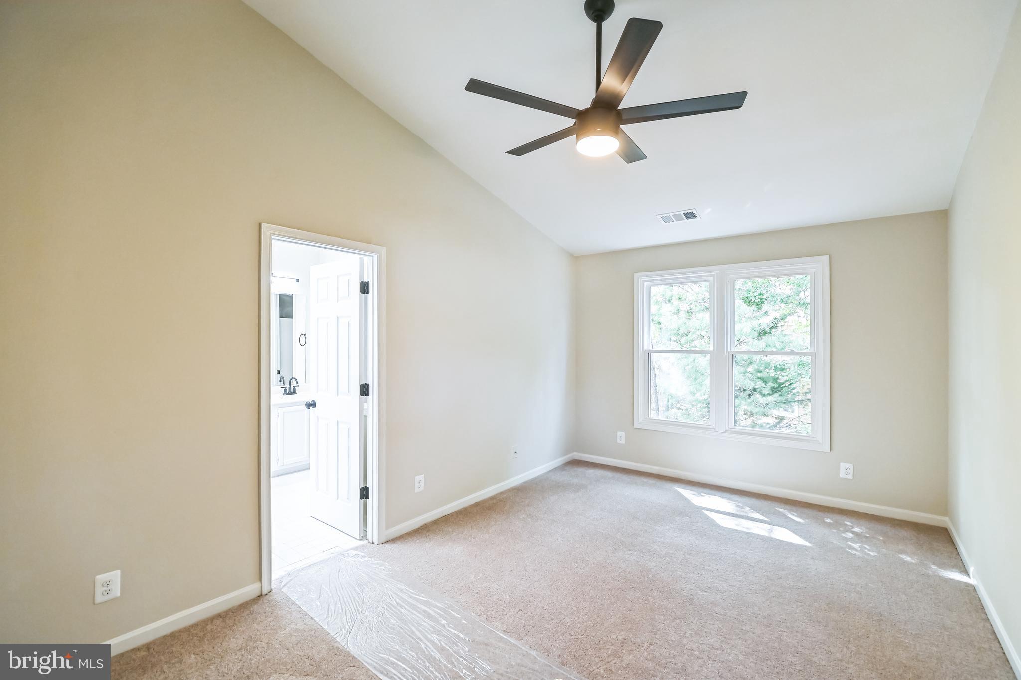 43866 Laburnum Square Ashburn, VA 20147 - Photo 12 of 36