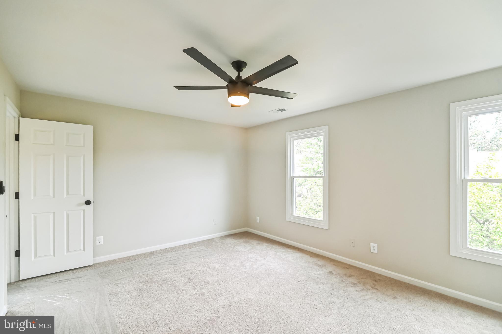 43866 Laburnum Square Ashburn, VA 20147 - Photo 15 of 36