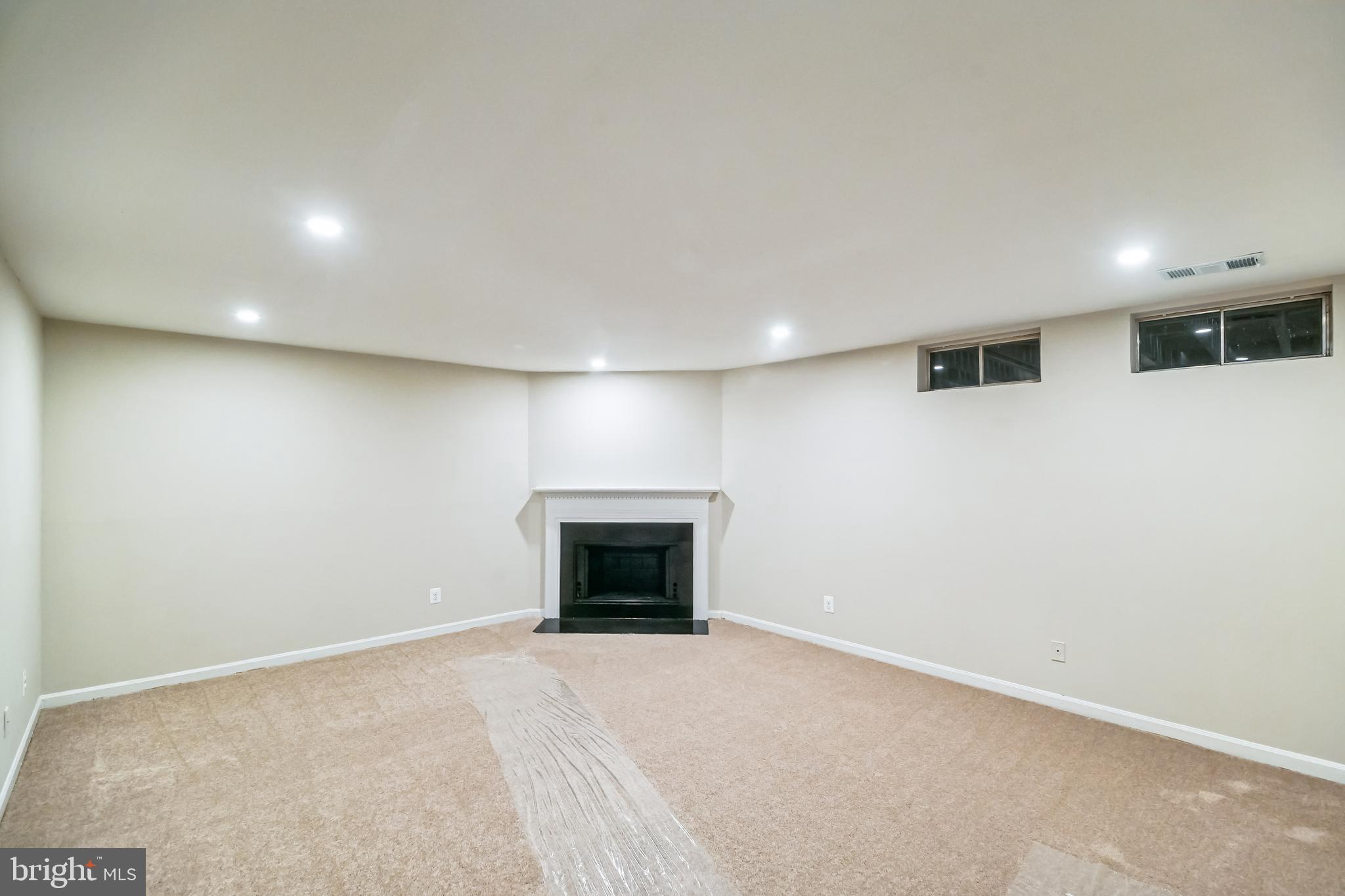 43866 Laburnum Square Ashburn, VA 20147 - Photo 28 of 36