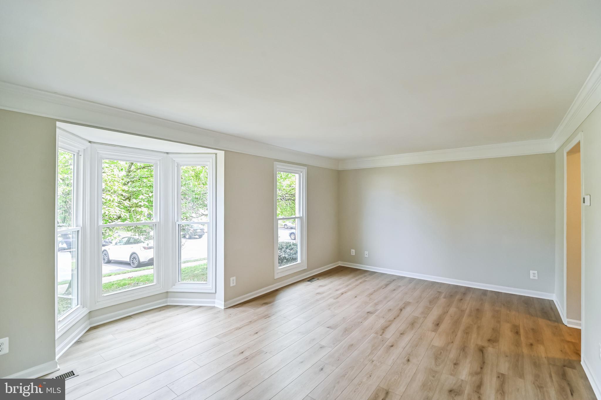 43866 Laburnum Square Ashburn, VA 20147 - Photo 8 of 36