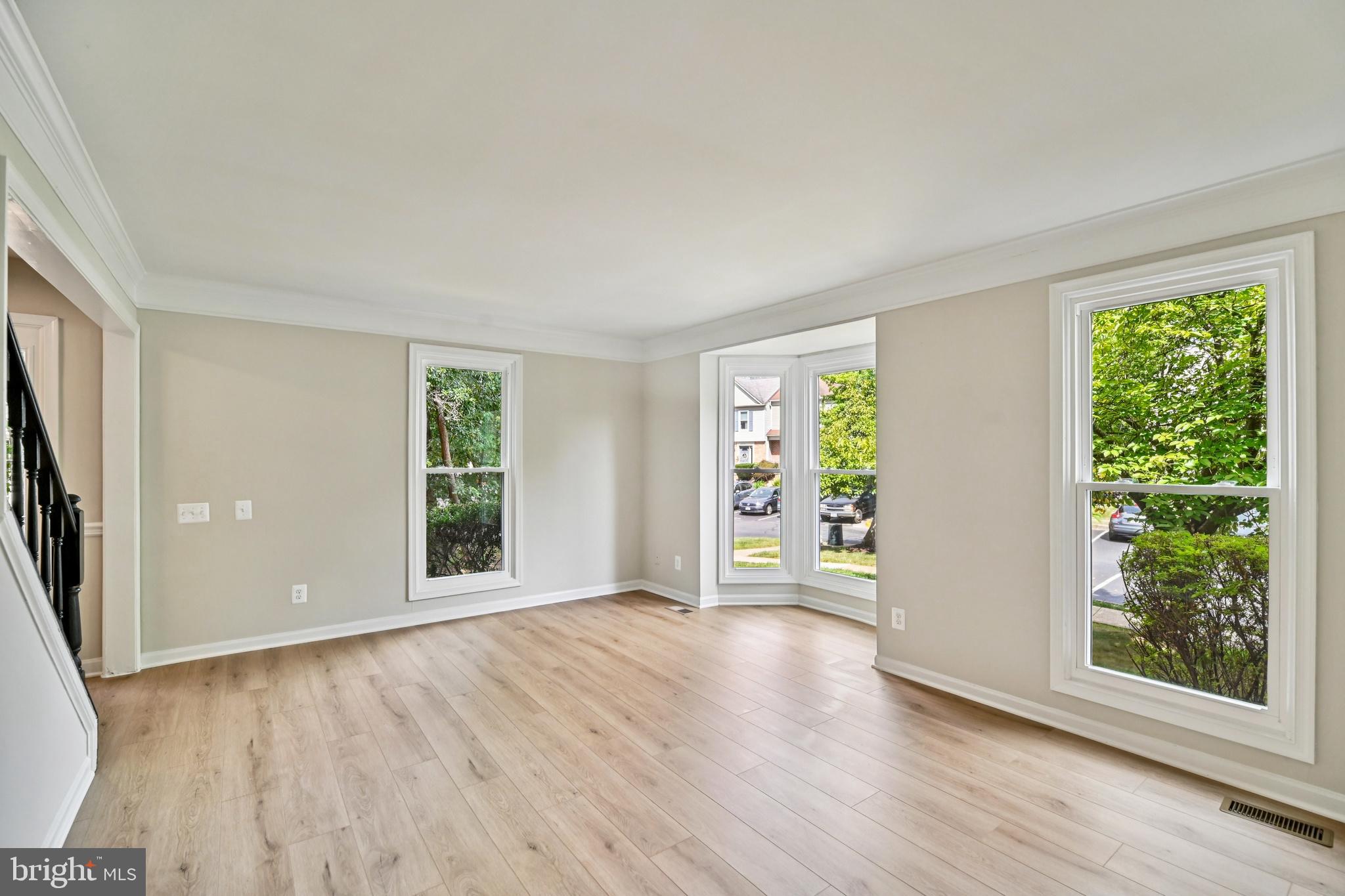 43866 Laburnum Square Ashburn, VA 20147 - Photo 9 of 36