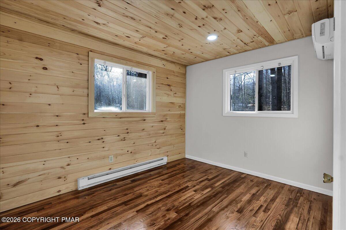 309 Selig Road Pocono Lake, PA 18347 - Photo 17 of 25 a view of an empty room