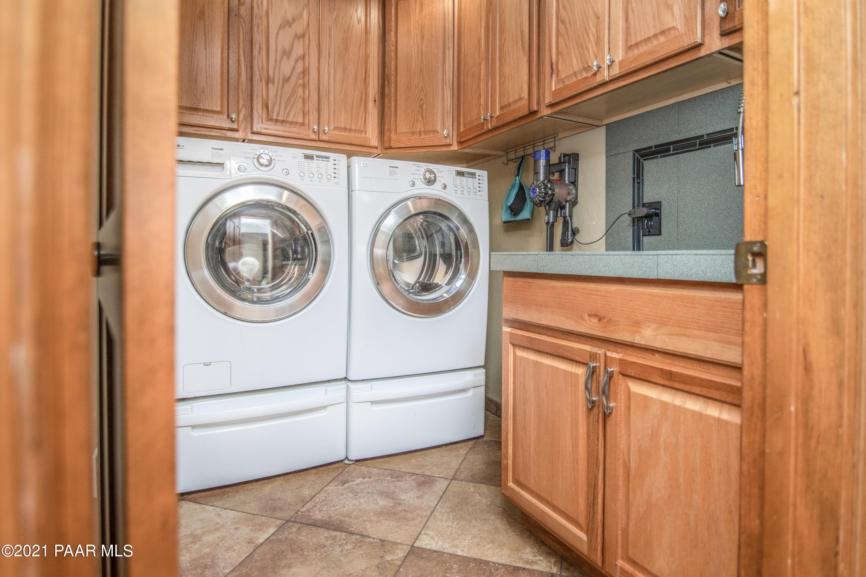 1305 Coyote Road Prescott, AZ 86303 - Photo 35 of 73 DSC_4251