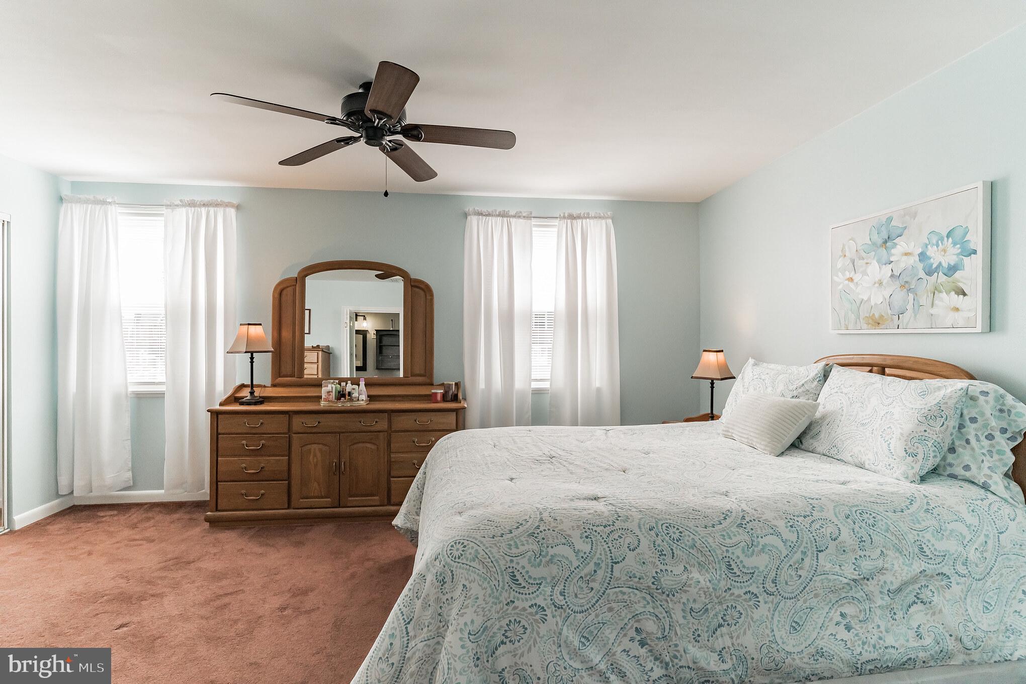 11812 Basile Road Philadelphia, PA 19154 - Photo 15 of 32