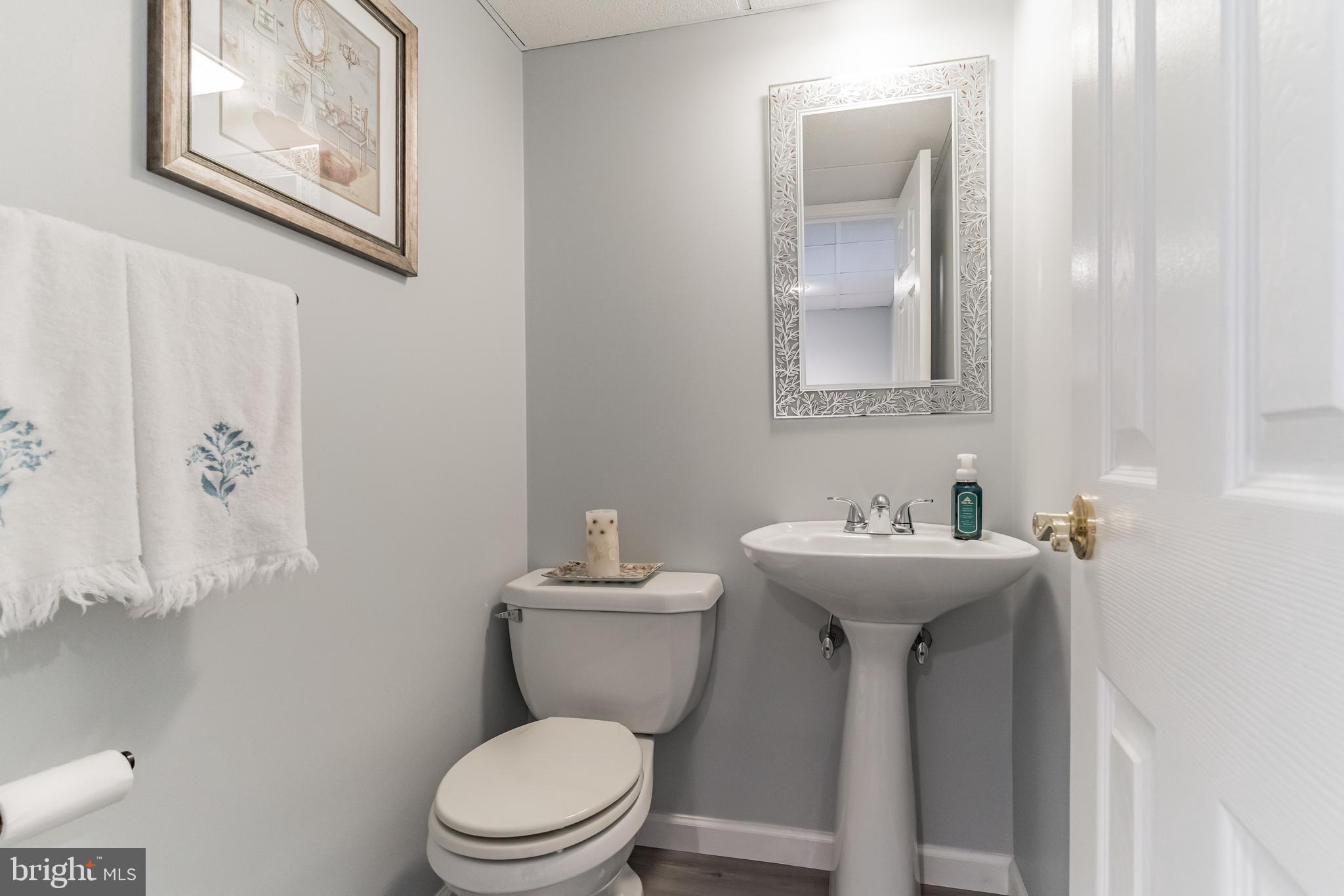 11812 Basile Road Philadelphia, PA 19154 - Photo 26 of 32