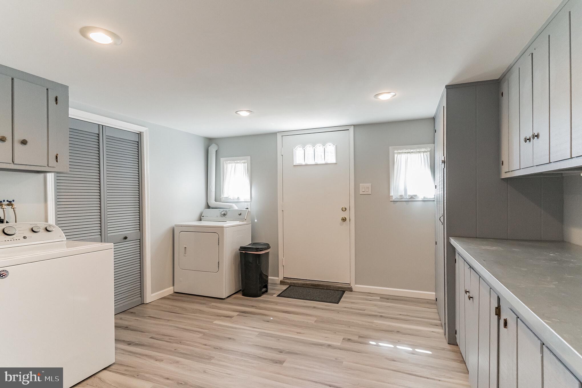 11812 Basile Road Philadelphia, PA 19154 - Photo 27 of 32