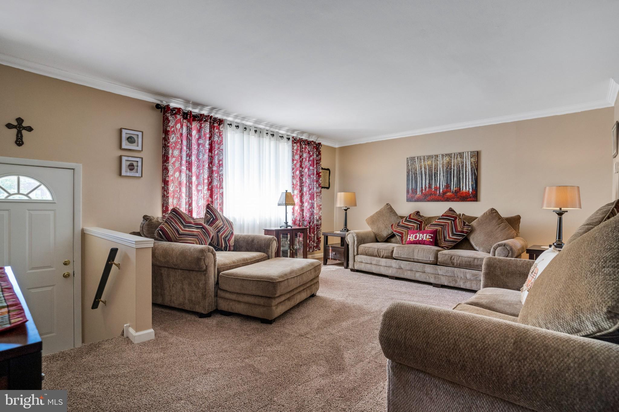 11812 Basile Road Philadelphia, PA 19154 - Photo 5 of 32