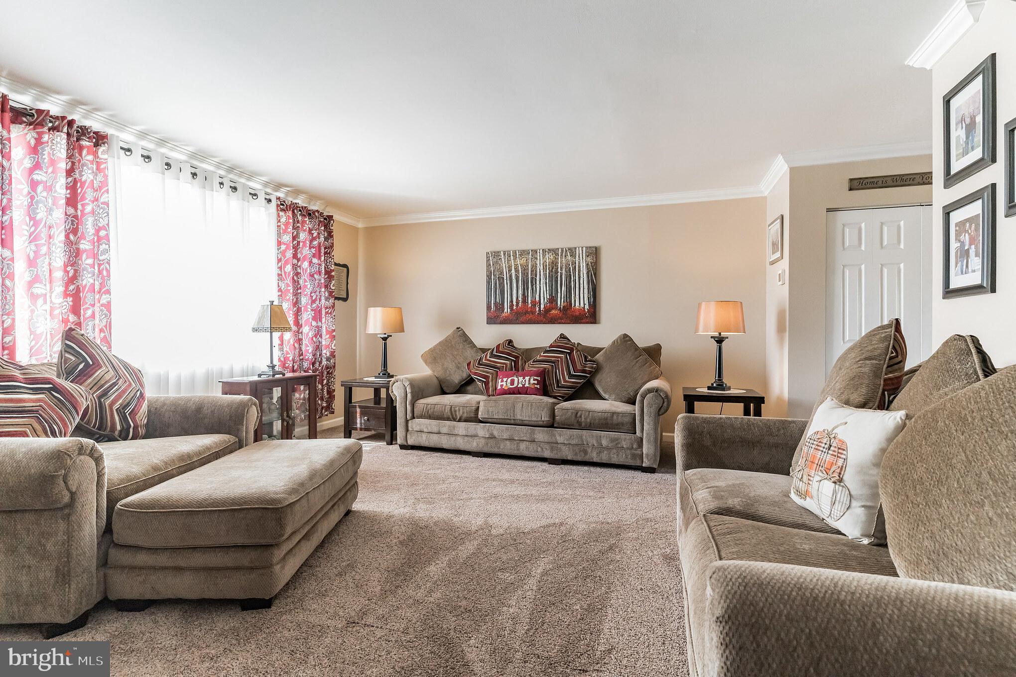 11812 Basile Road Philadelphia, PA 19154 - Photo 6 of 32