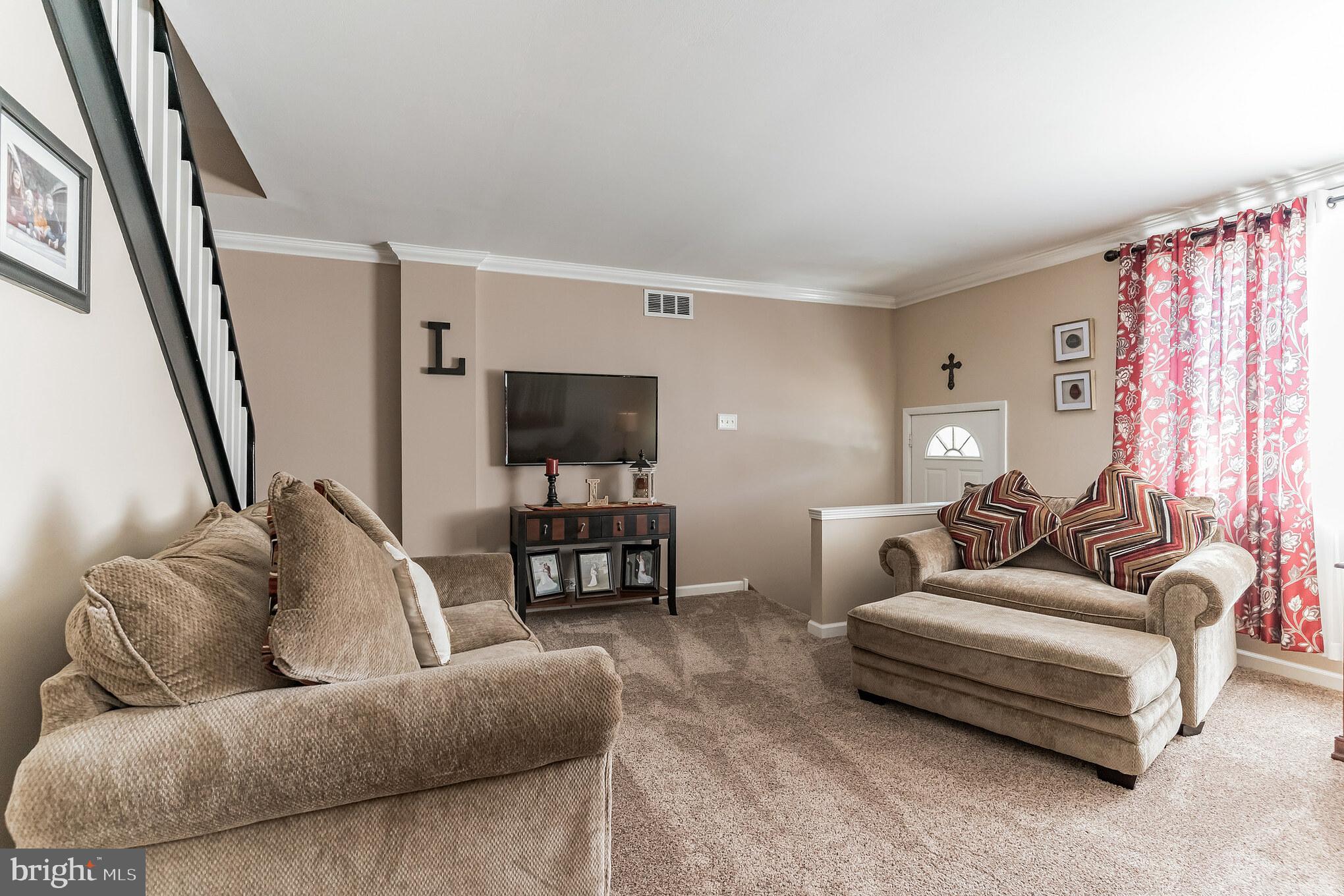 11812 Basile Road Philadelphia, PA 19154 - Photo 8 of 32