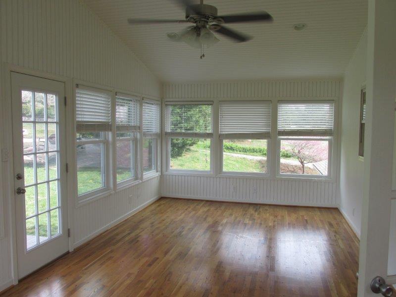 286 Stevens Road Troutville, VA 24175 - Photo 9 of 26 IMG_5209