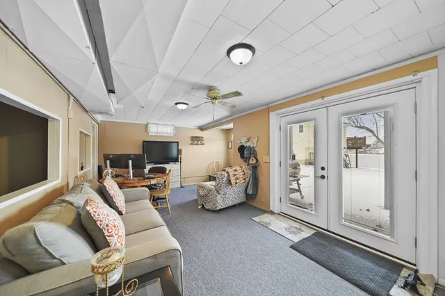 $450,000 | 261 Somerset Drive, Brooklyn, MI 49230