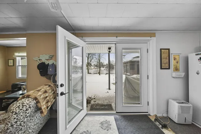 $450,000 | 261 Somerset Drive, Brooklyn, MI 49230