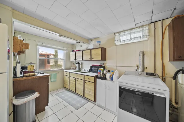 $450,000 | 261 Somerset Drive, Brooklyn, MI 49230