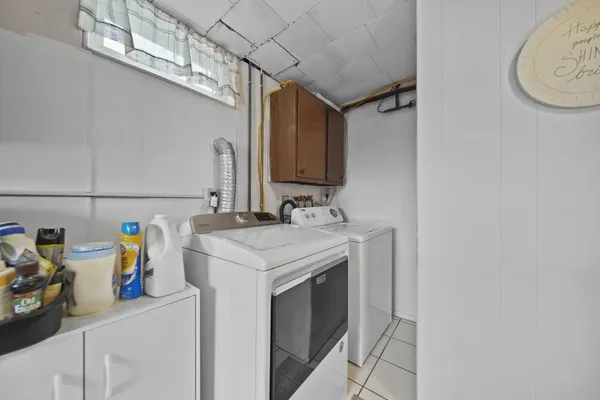 $450,000 | 261 Somerset Drive, Brooklyn, MI 49230