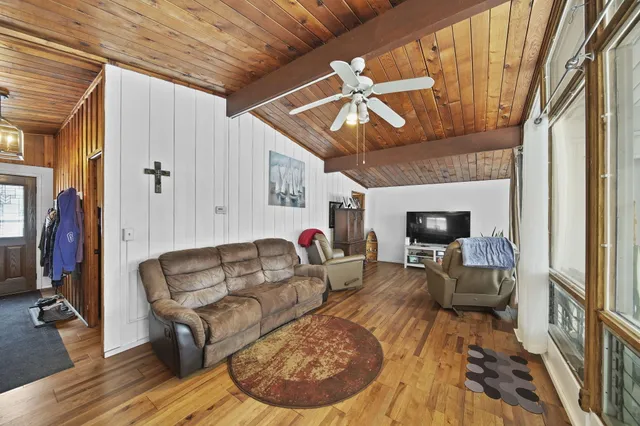 $450,000 | 261 Somerset Drive, Brooklyn, MI 49230