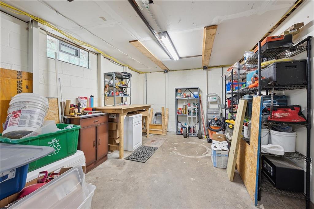 516 Shenango Road Beaver Falls, PA 15010 - Photo 25 of 29 Gallery Image 25