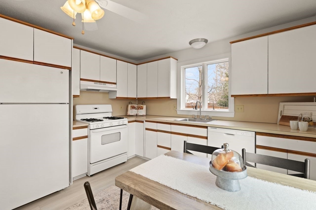 818 Main Street Walpole, MA 02081 - Photo 13 of 39