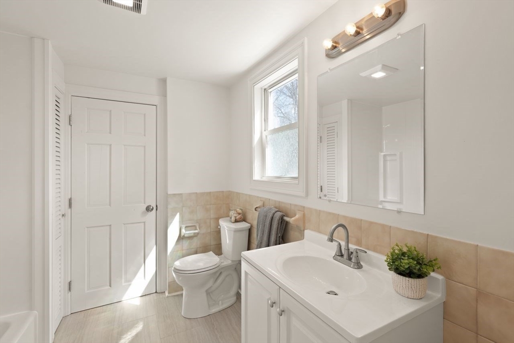 818 Main Street Walpole, MA 02081 - Photo 20 of 39