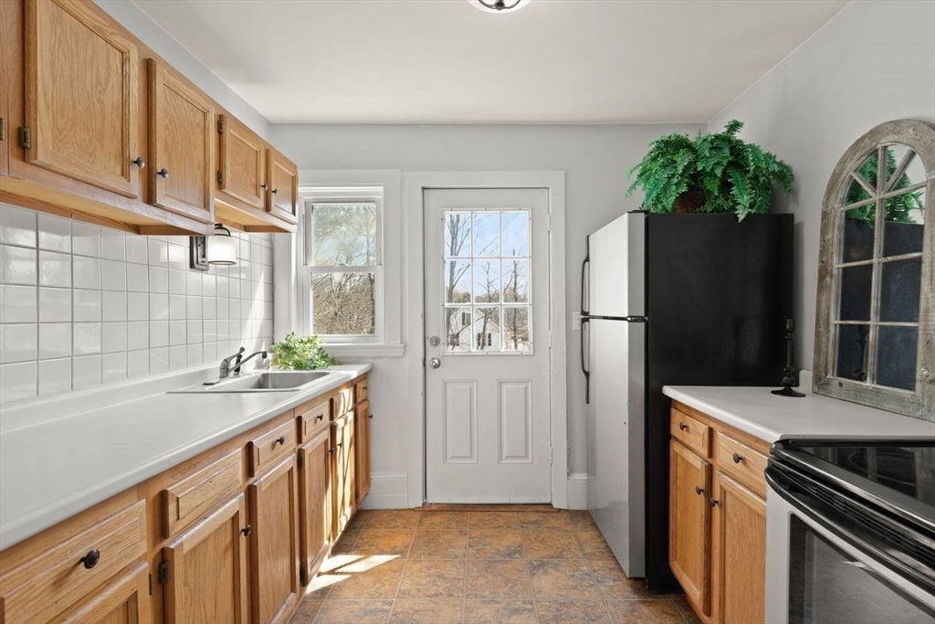 818 Main Street Walpole, MA 02081 - Photo 23 of 39