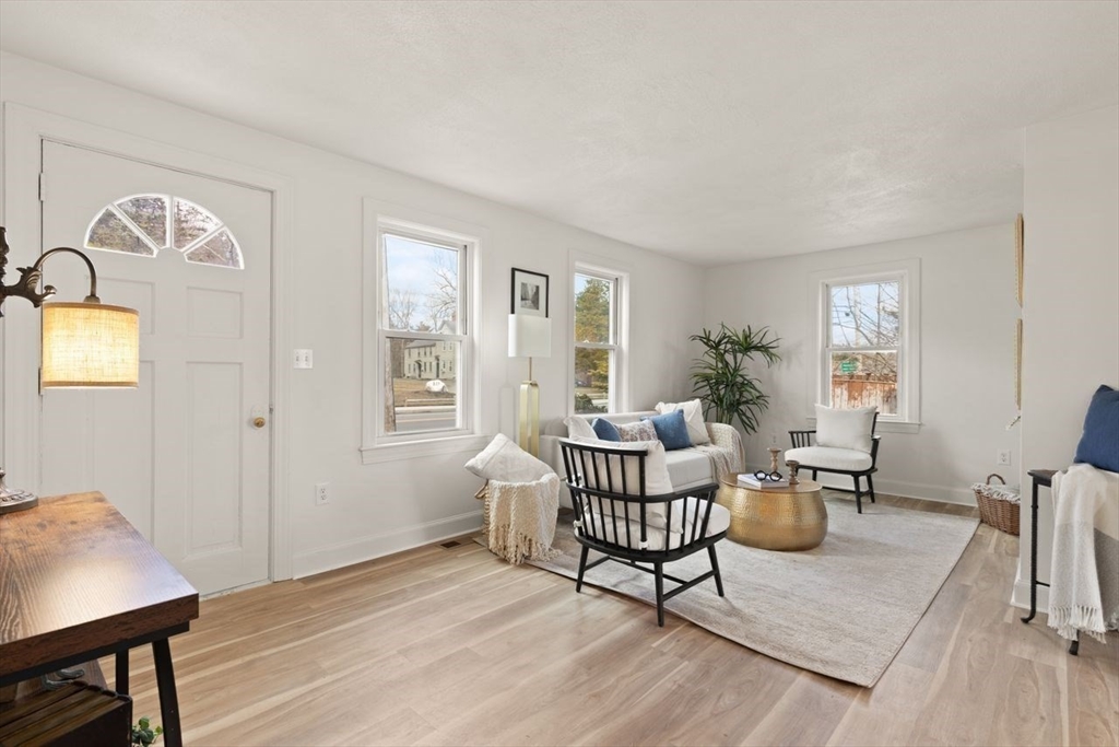 818 Main Street Walpole, MA 02081 - Photo 3 of 39