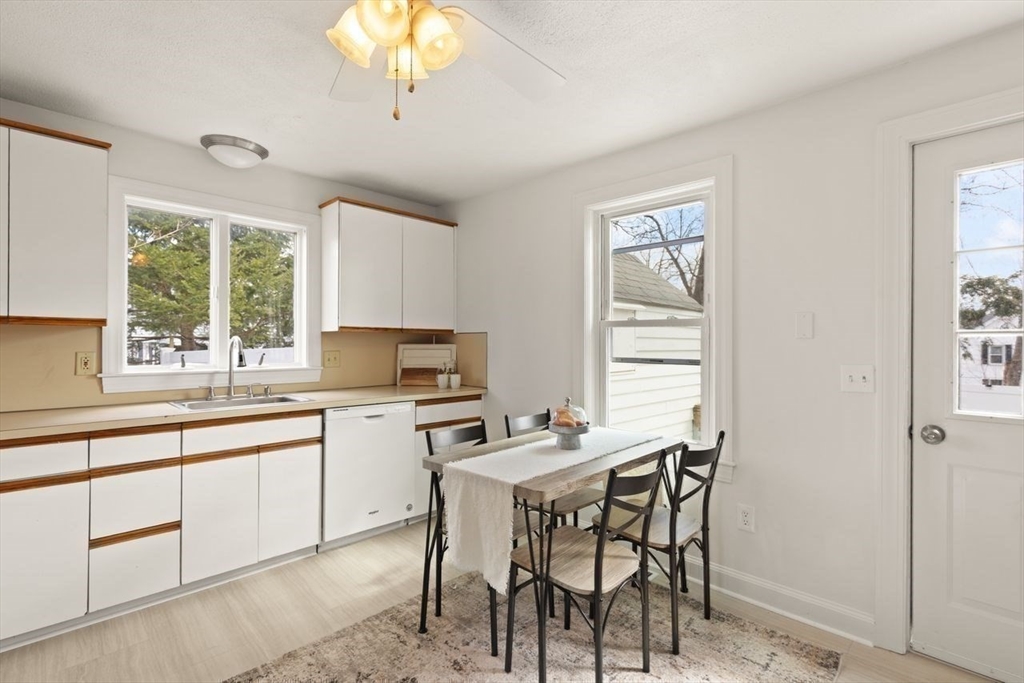 818 Main Street Walpole, MA 02081 - Photo 10 of 39