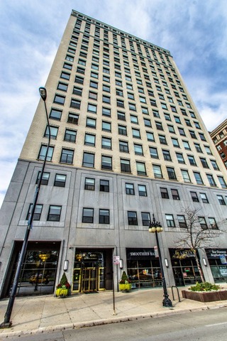 910 South Michigan Avenue, Unit 202 Chicago, IL 60605 - Photo 1 of 22