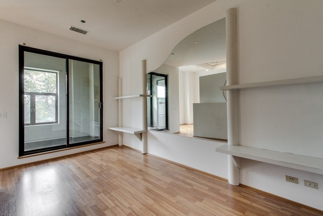 910 South Michigan Avenue, Unit 202 Chicago, IL 60605 - Photo 18 of 22