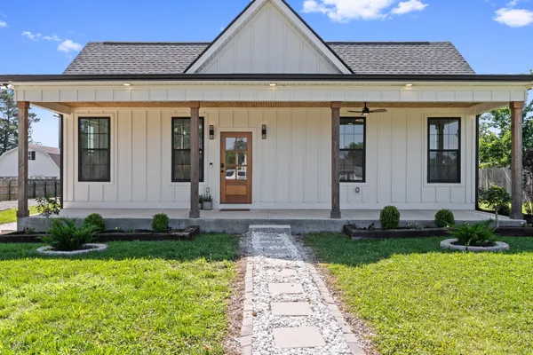 $499,900 | 107 Shady Street, Summertown, TN 38483