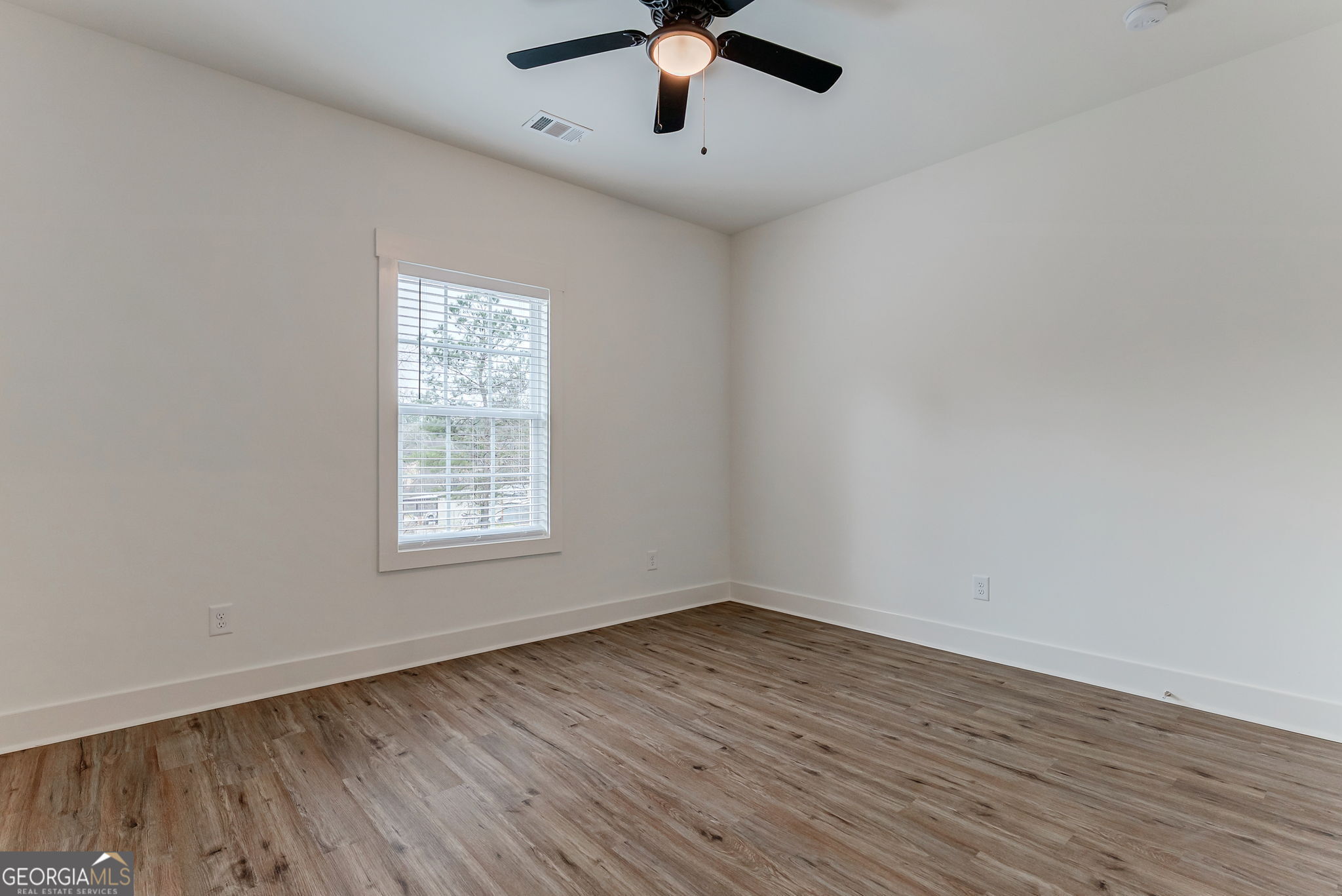 552 Clayton Street Commerce, GA 30529 - Photo 19 of 40