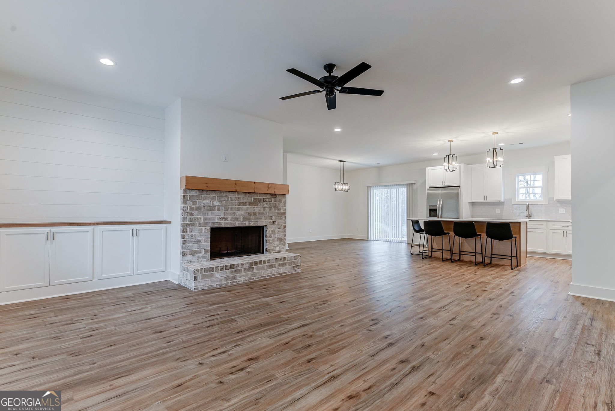 552 Clayton Street Commerce, GA 30529 - Photo 5 of 40