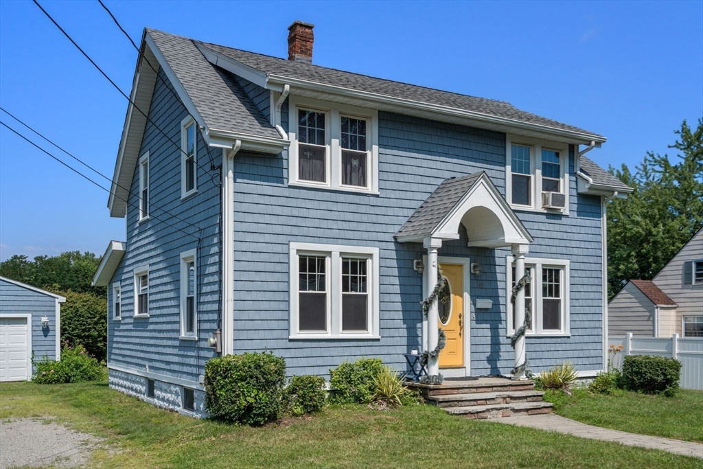 32 Wilmont Street Chicopee, MA 01013 - Photo 3 of 40