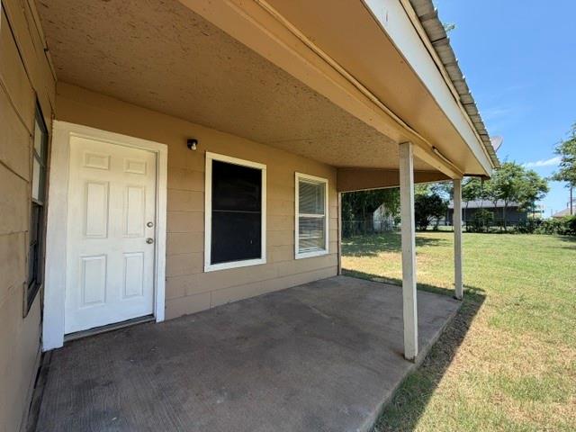 105 2nd Valley View, TX 76272 - Photo 9 of 17