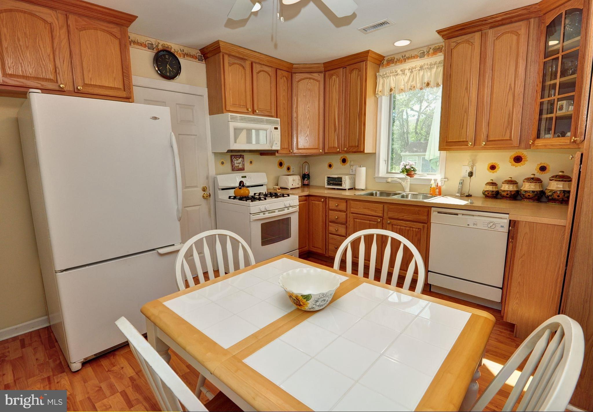 205 Stump Road North Wales, PA 19454 - Photo 13 of 28 In-law suite kitchen