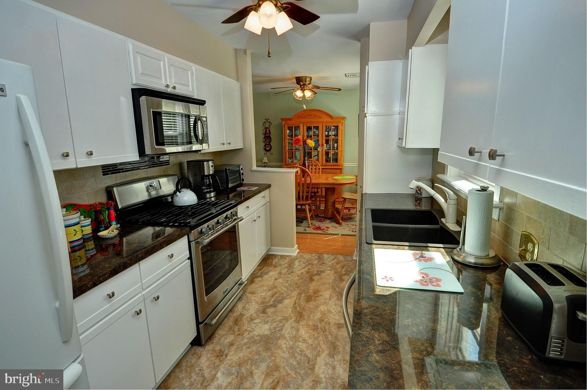 205 Stump Road North Wales, PA 19454 - Photo 8 of 28 Main house - kitchen