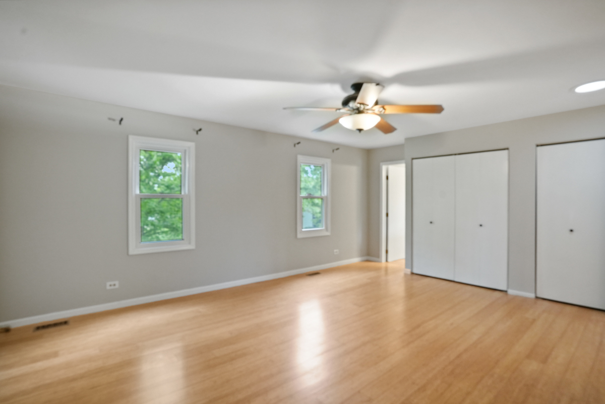 545 Ridgefield Drive Roselle, IL 60172 - Photo 17 of 24