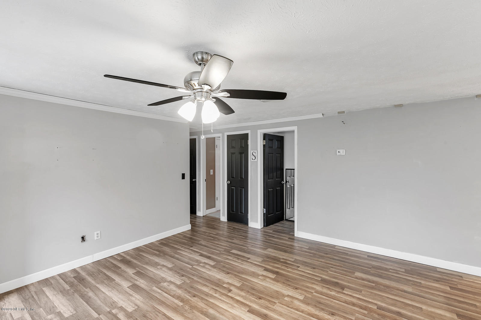 1036 Cahoon Road South Jacksonville, FL 32221 - Photo 10 of 33 Living room