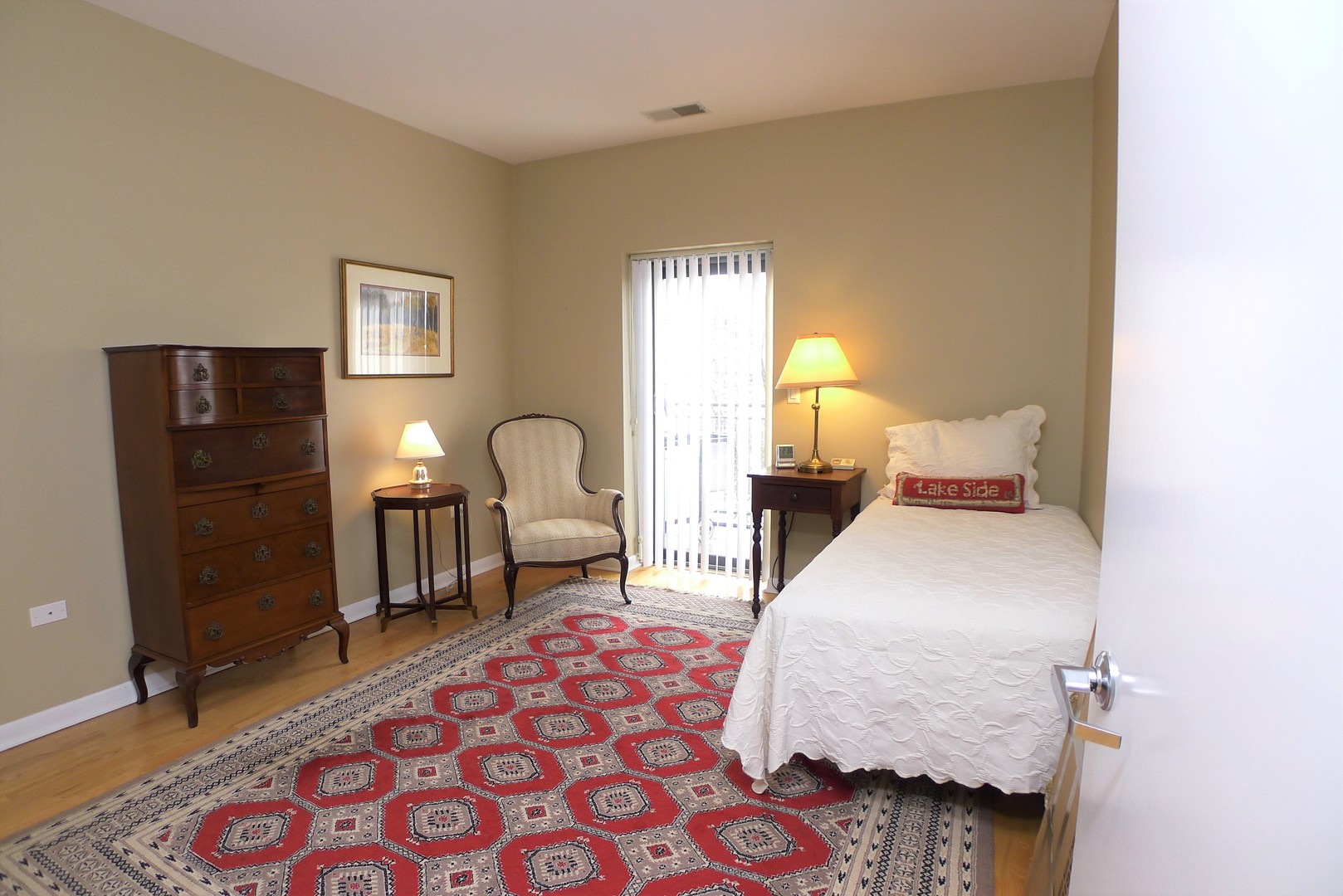 1572 Maple Avenue, Unit 404 Evanston, IL 60201 - Photo 16 of 26