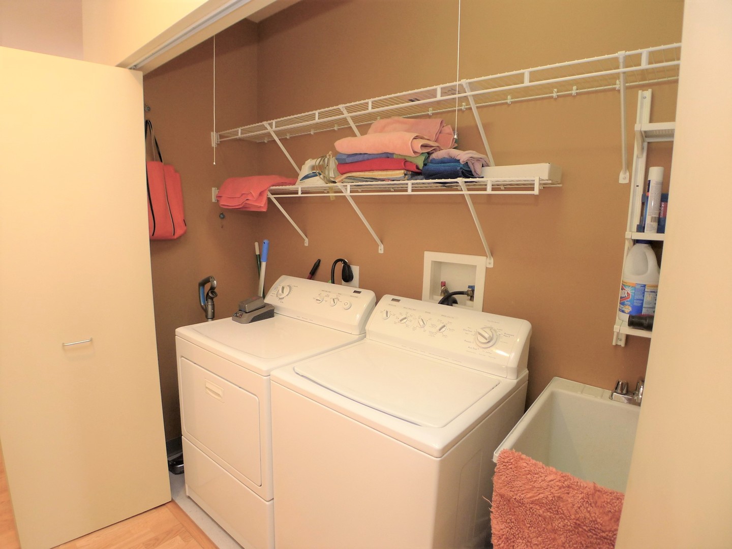 1572 Maple Avenue, Unit 404 Evanston, IL 60201 - Photo 18 of 26