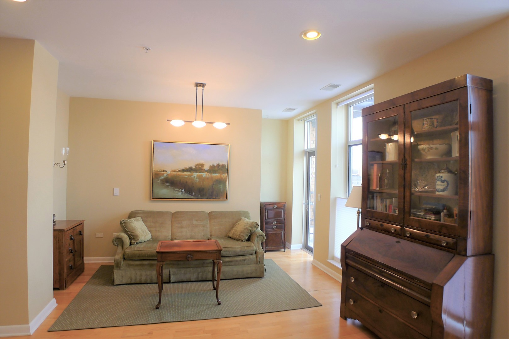1572 Maple Avenue, Unit 404 Evanston, IL 60201 - Photo 9 of 26