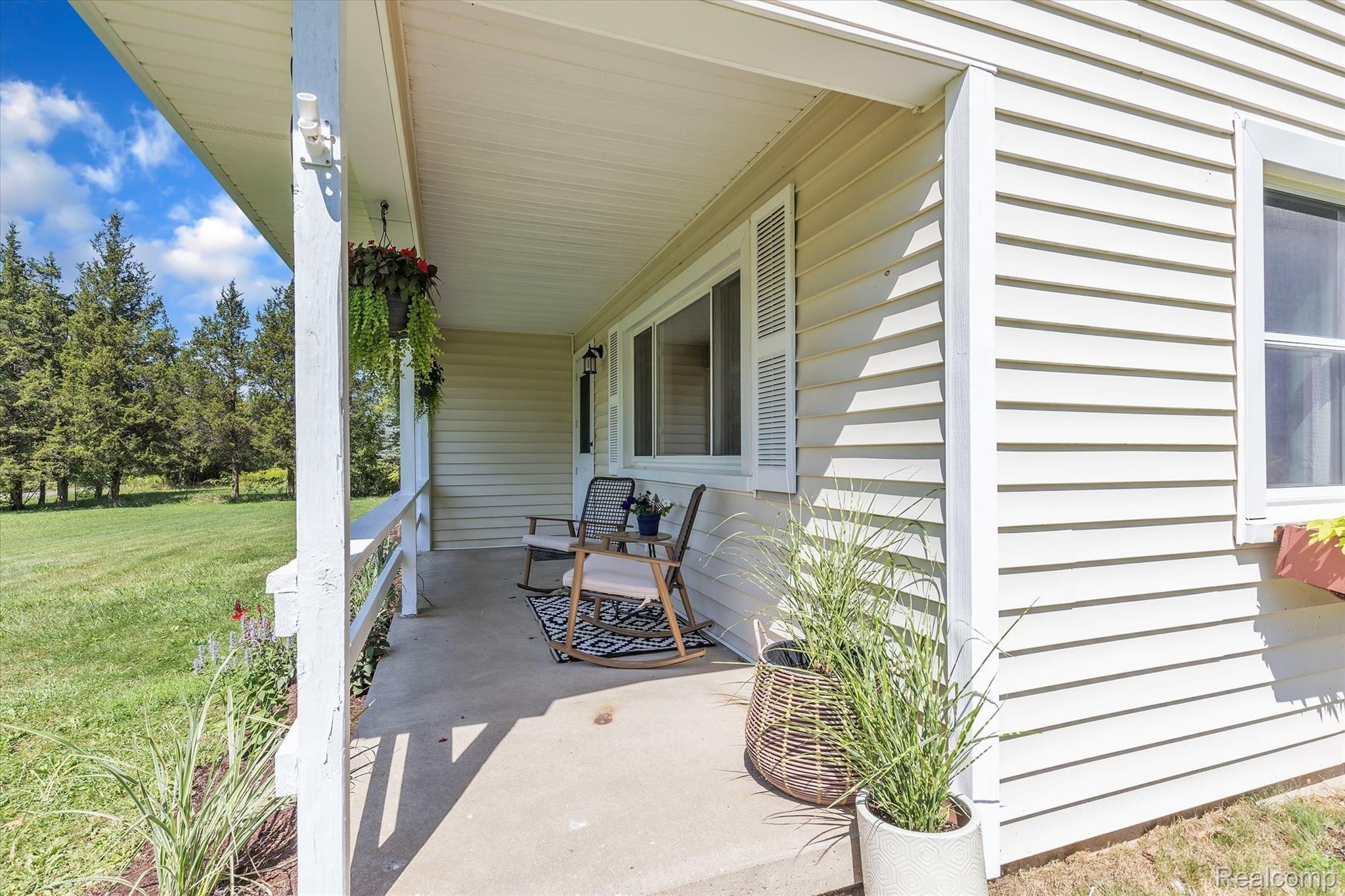 3073 South Edgar Road Mason, MI 48854 - Photo 31 of 43 34-3073-S-Edgar-Rd-Windowstill-Real-Estate-Photography-34.jpg