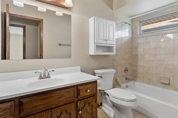 $389,900 | 6257 157th Place, Oak Forest, IL 60452