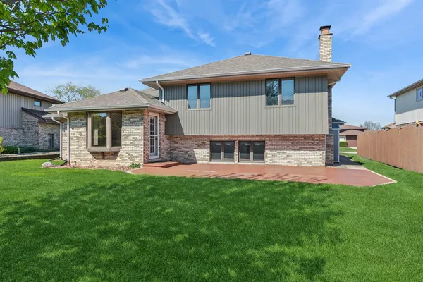 $389,900 | 6257 157th Place, Oak Forest, IL 60452
