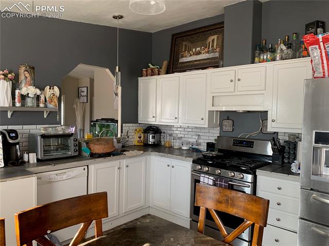 1073 Claiborne Road Colorado Springs, CO 80906 - Photo 4 of 16 Gallery Image 4