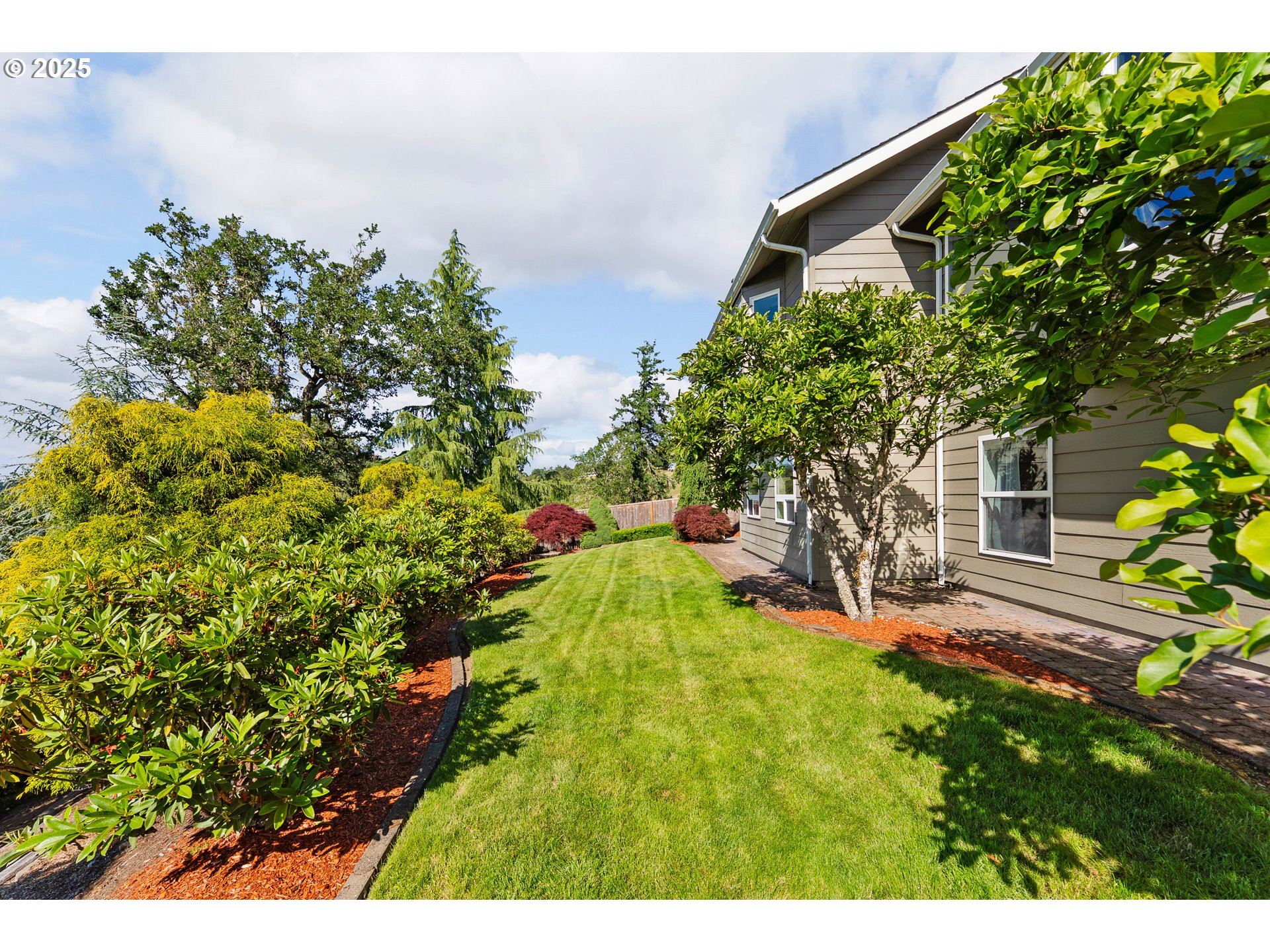 215 Ridgecrest Drive Roseburg, OR 97471 - Photo 13 of 48