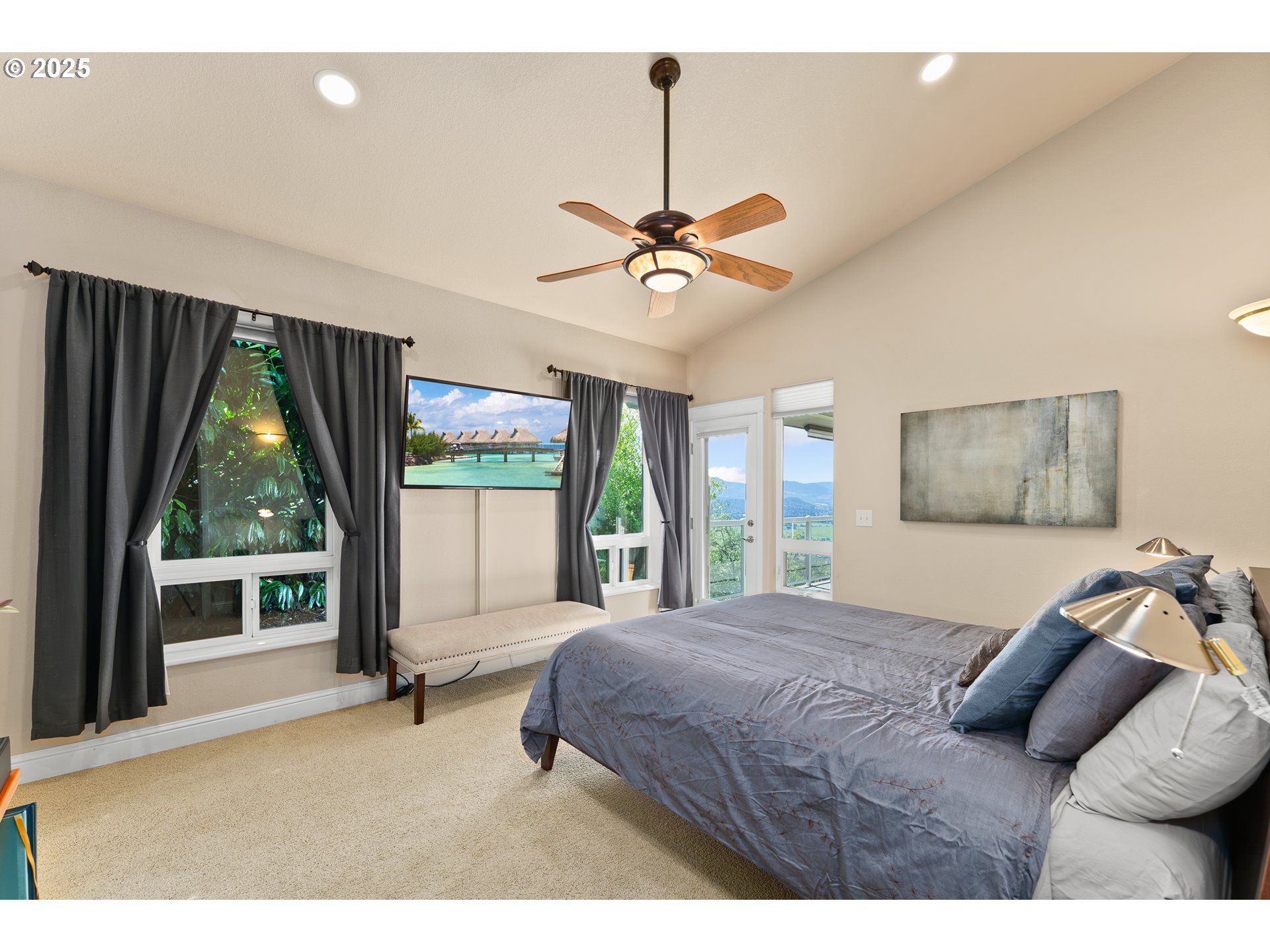 215 Ridgecrest Drive Roseburg, OR 97471 - Photo 31 of 48