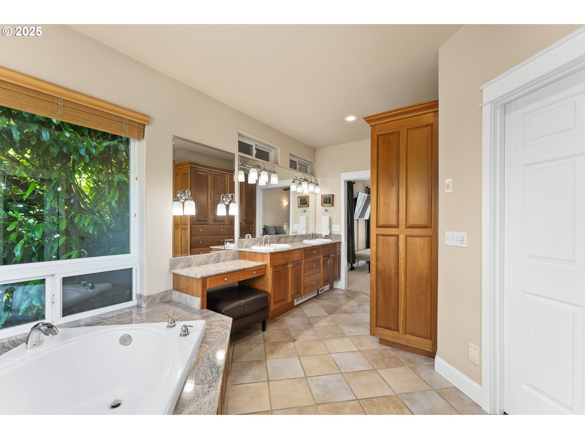 215 Ridgecrest Drive Roseburg, OR 97471 - Photo 34 of 48
