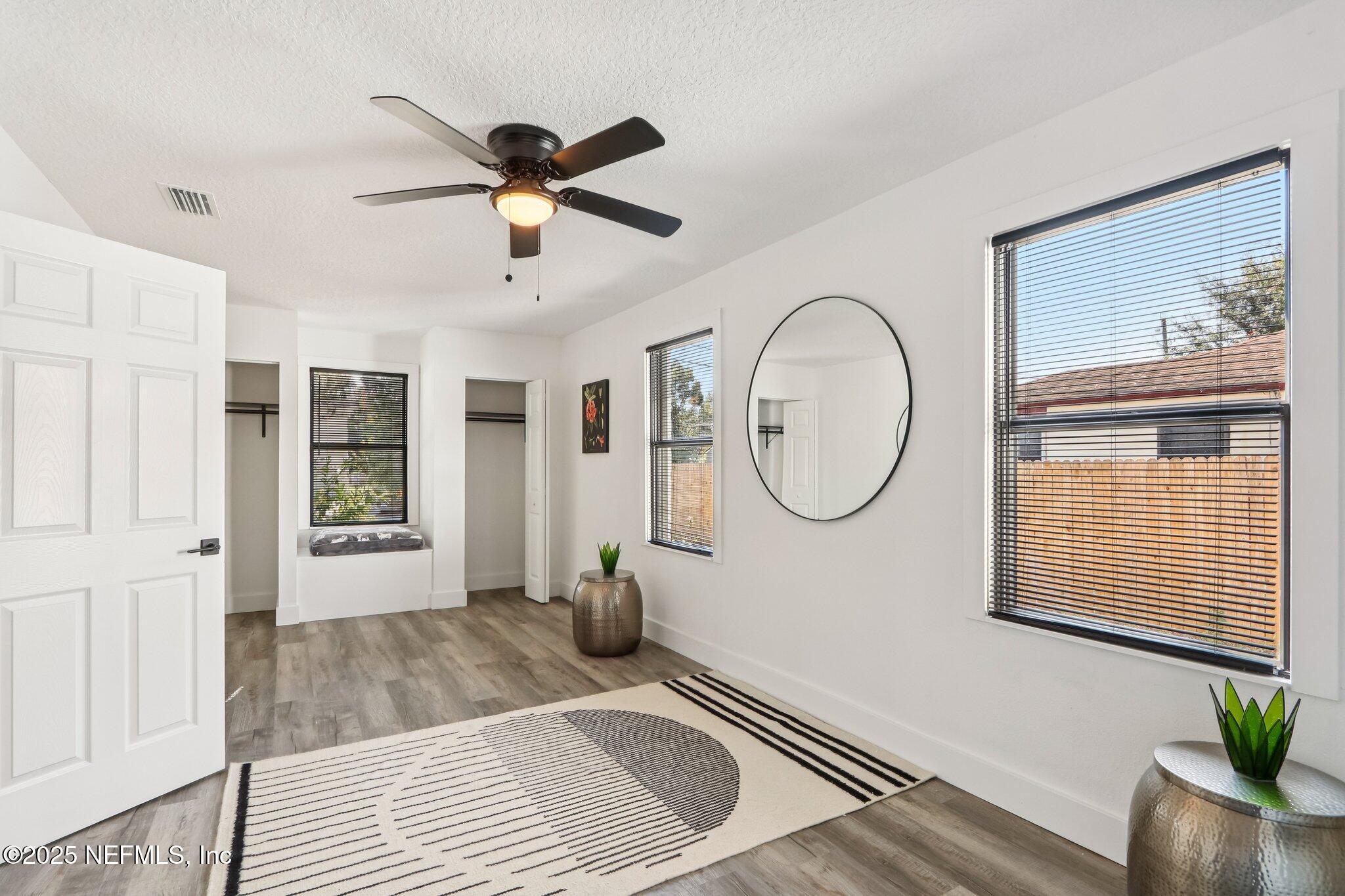 2149 Inwood Terrace Jacksonville, FL 32207 - Photo 12 of 44 12-web-or-mls-Inwood Ter-S2011-012