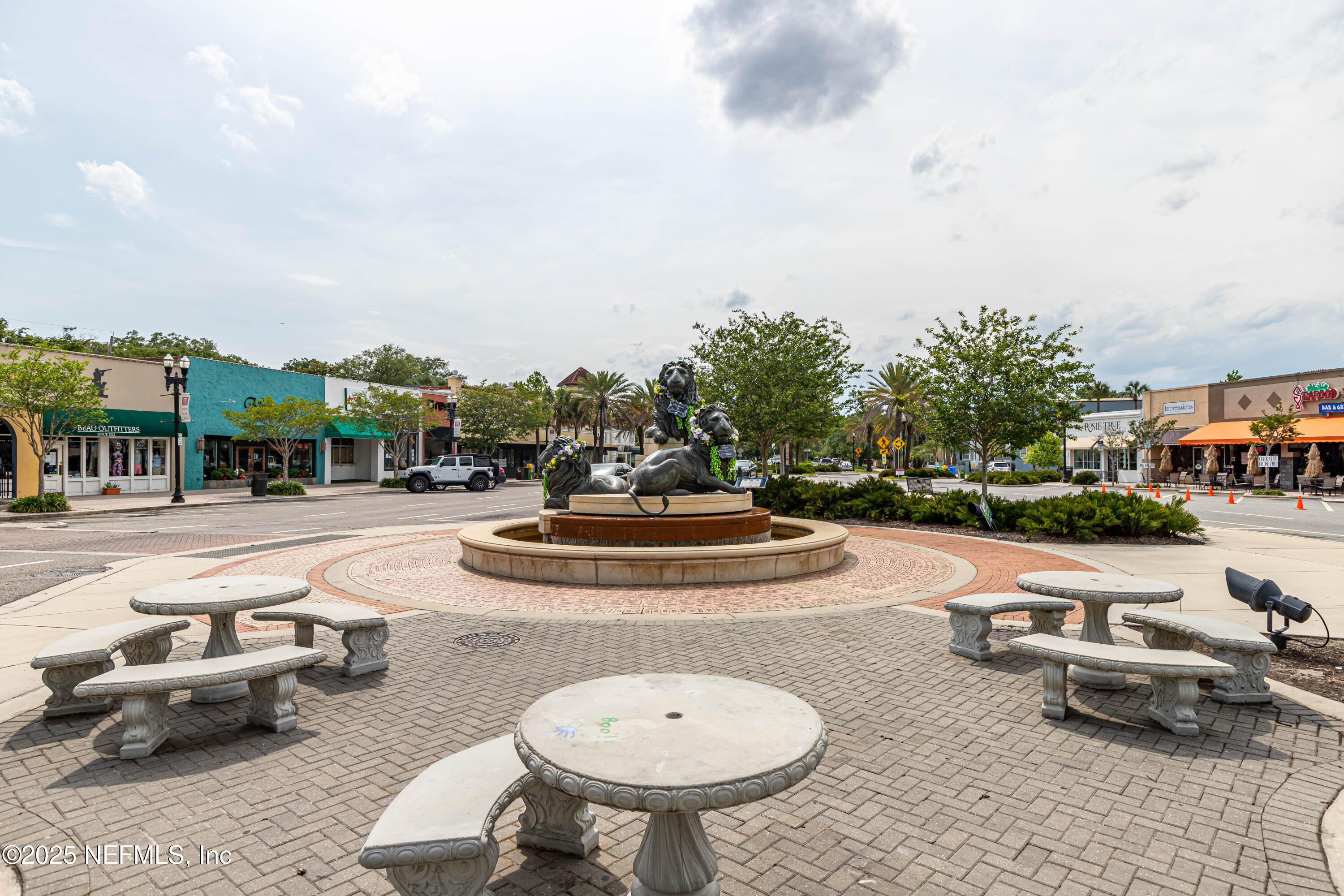 2149 Inwood Terrace Jacksonville, FL 32207 - Photo 38 of 44 San Marco - Picnic Tables