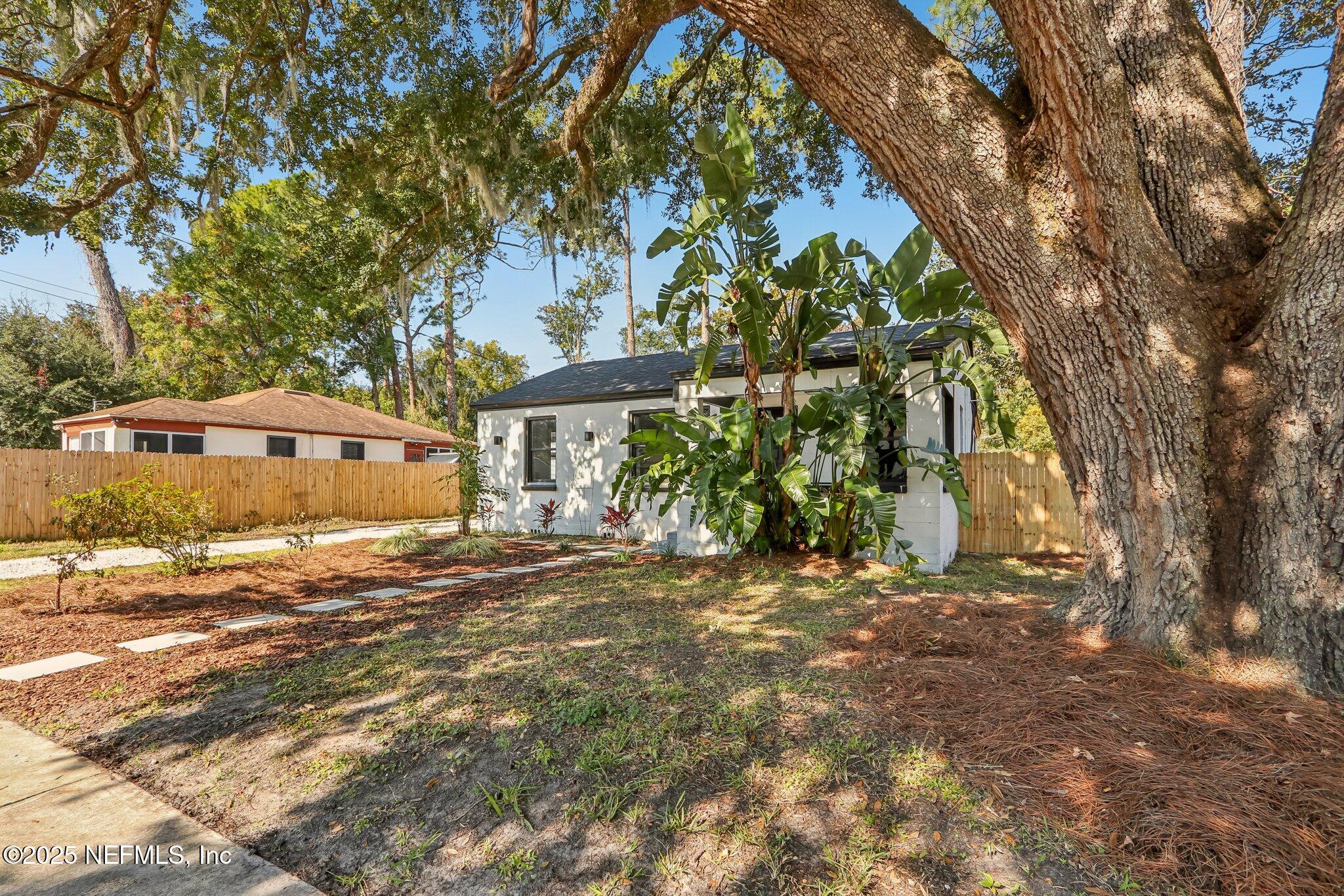 2149 Inwood Terrace Jacksonville, FL 32207 - Photo 5 of 45 4-web-or-mls-Inwood Ter-S2011-004